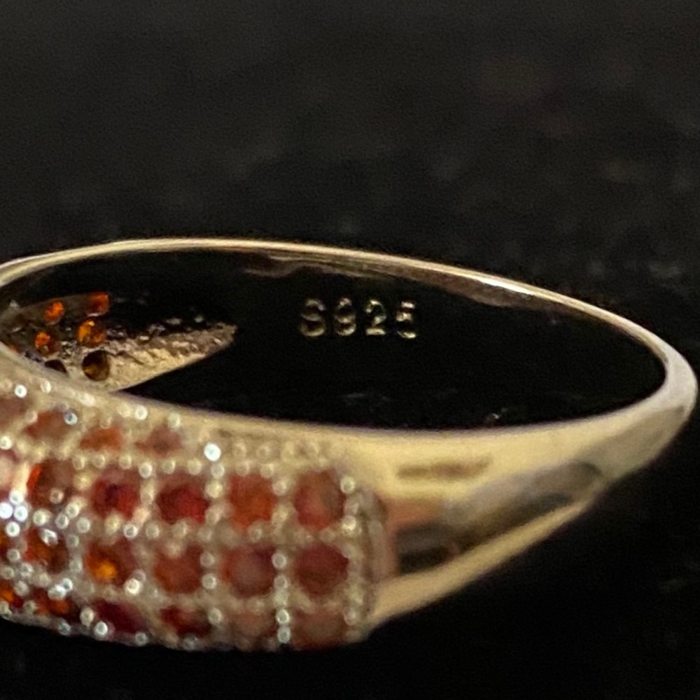 STAMP S925 SILVER GARNET BAND RING - Picture 4 of 7